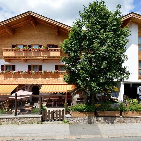 Cafe Pension Koller Brixen im Thale Bagian luar foto