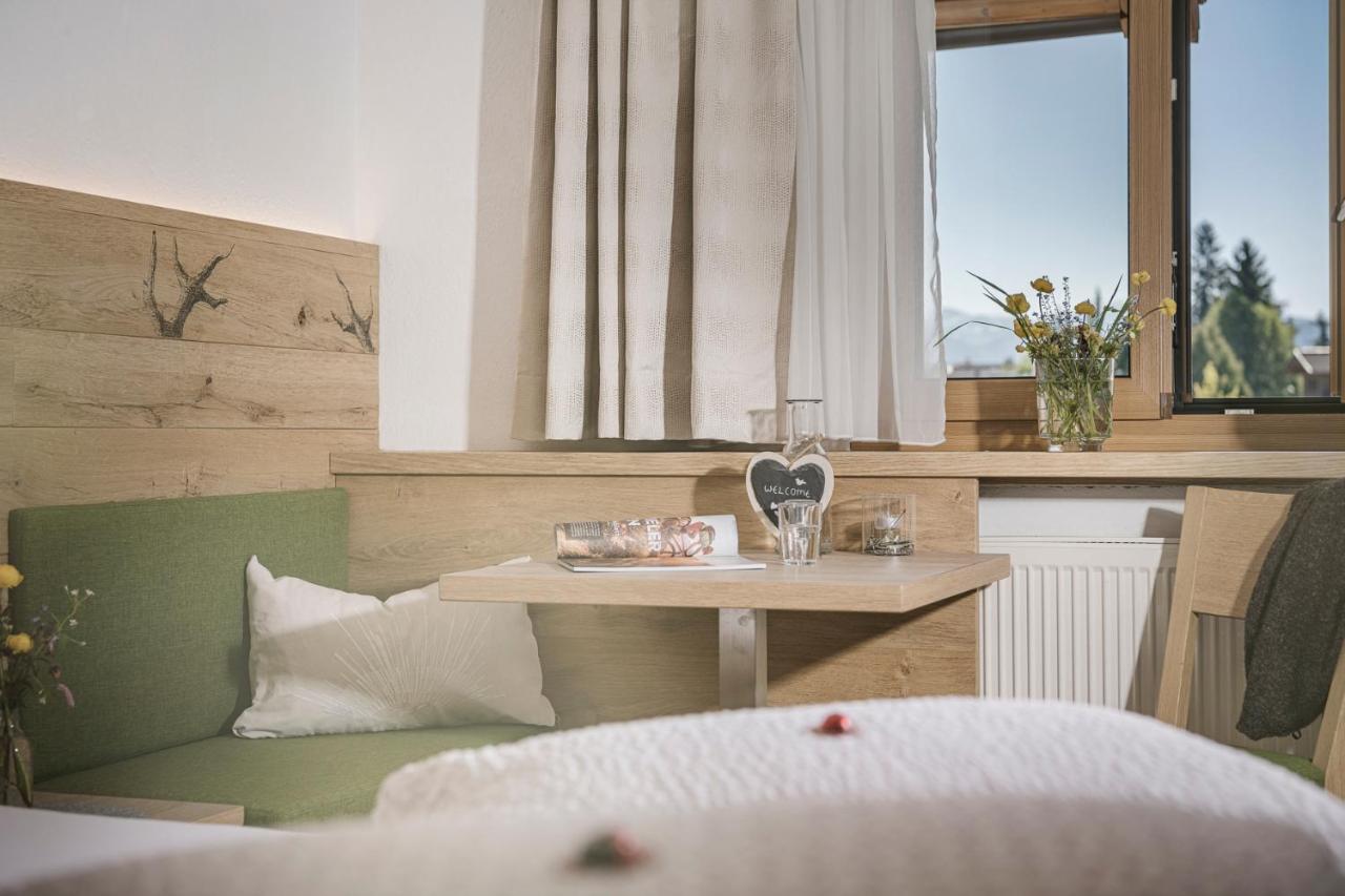 Cafe Pension Koller Brixen im Thale Bagian luar foto